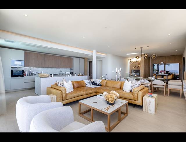 4 BEDROOM APARTMENT TO LET IN FRESNAYE